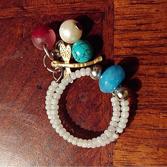 Jewelry - Expandable ring with multicolor stones